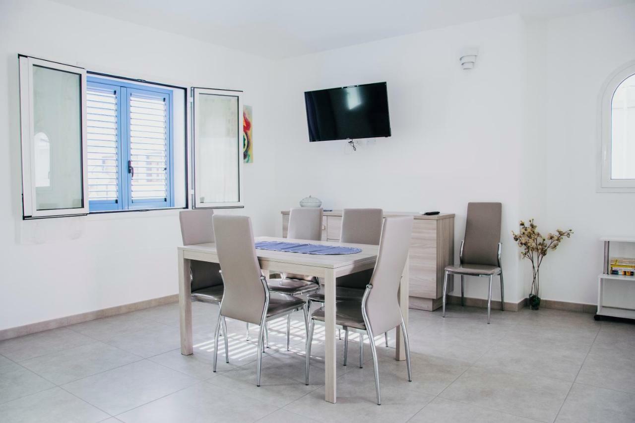 Milva'S Apartment ロッツォラーイ エクステリア 写真