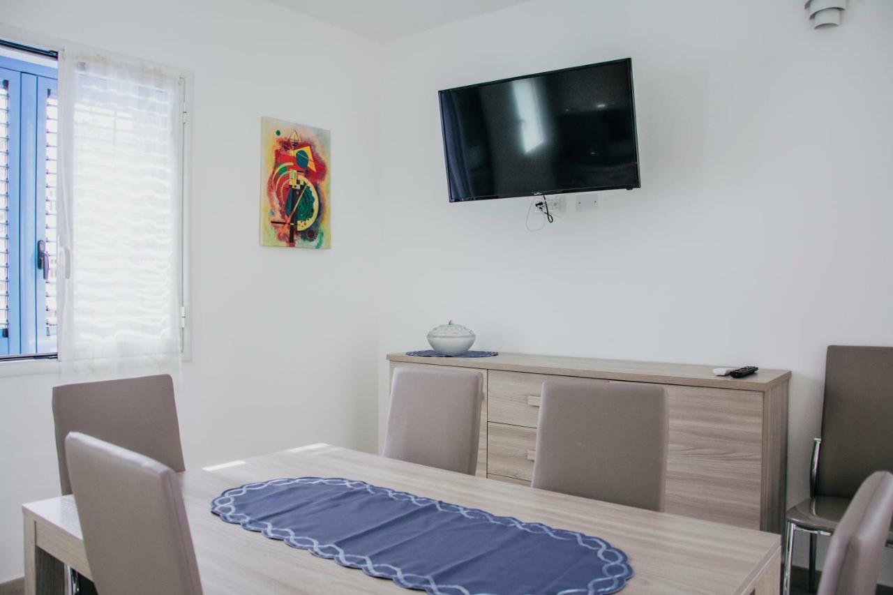 Milva'S Apartment ロッツォラーイ エクステリア 写真
